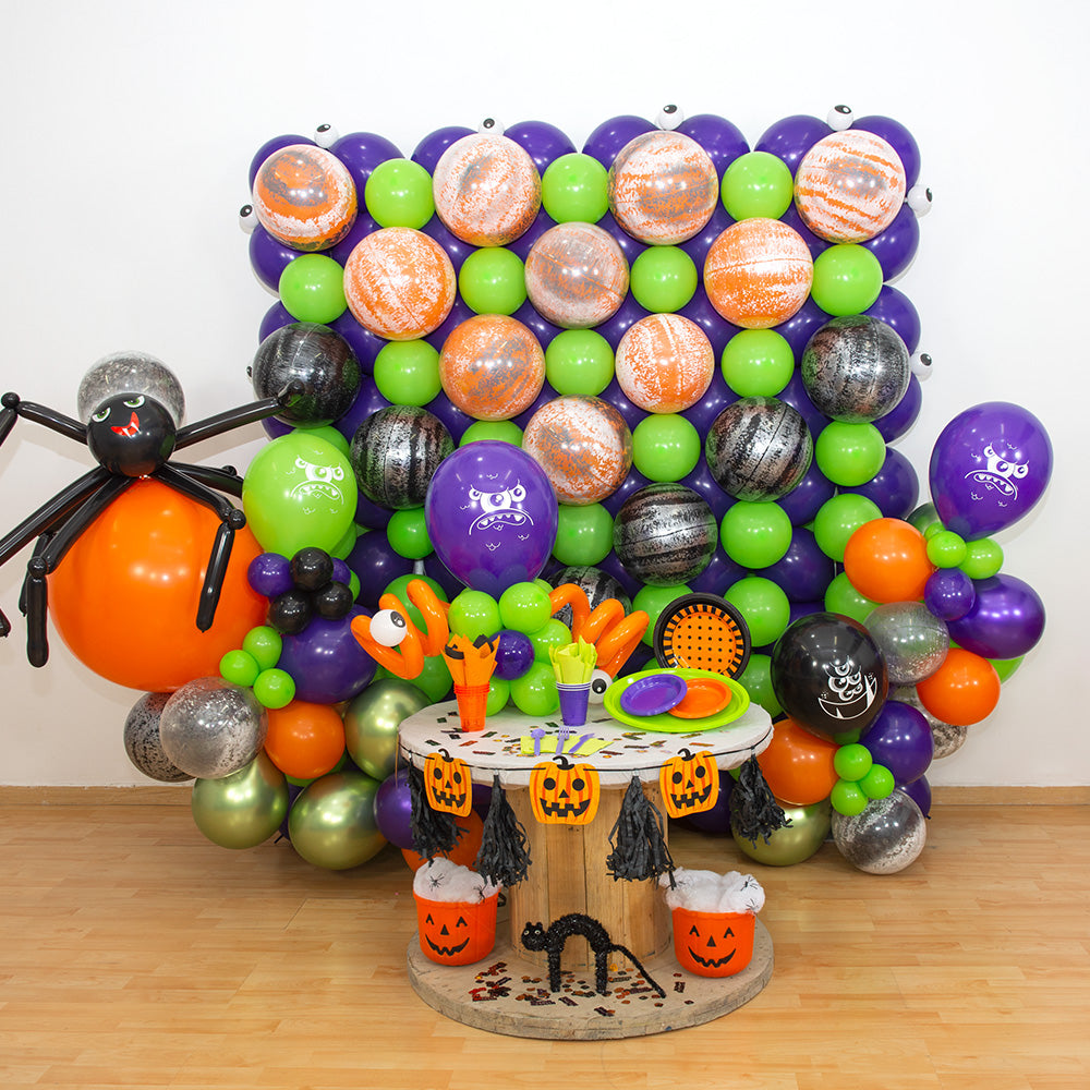 Halloween Organic Wall with Spiders